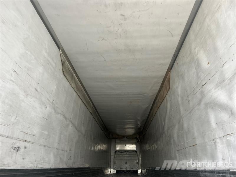 Utility VS2RA 53 ft x 102 in T/A Refrigerated Trailer Temperature controlled semi-trailers