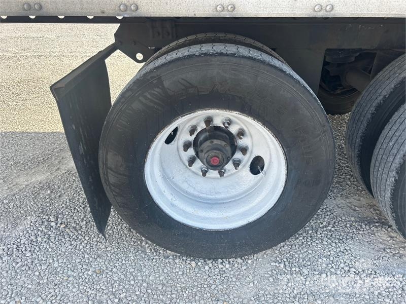 Utility VS2RA 53 ft x 102 in T/A Refrigerated Trailer Puspriekabės su izoterminiu kėbulu