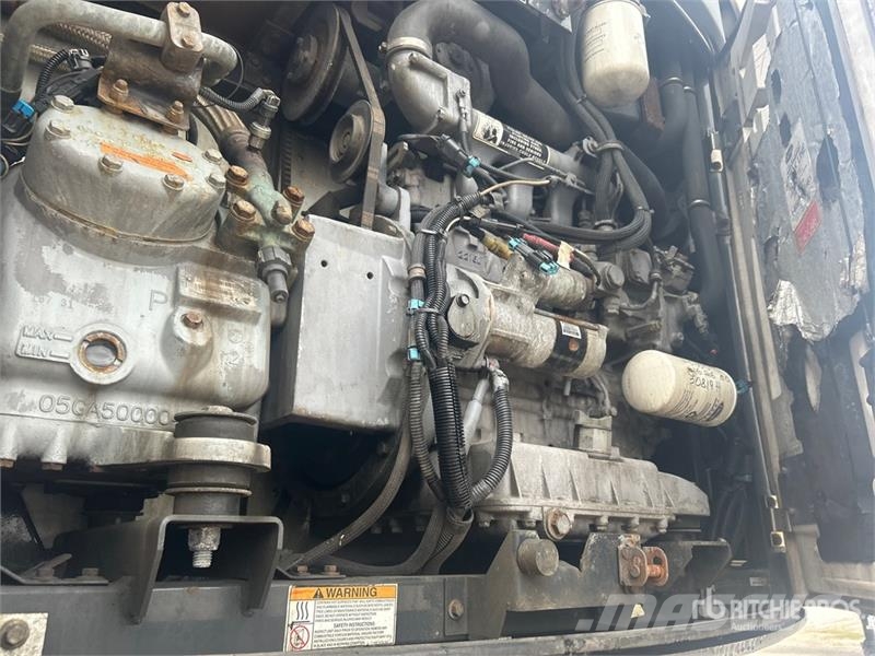 Utility VS2RA 53 ft x 102 in T/A Refrigerated Trailer نصف مقطورات بدرجة حرارة قابلة للضبط