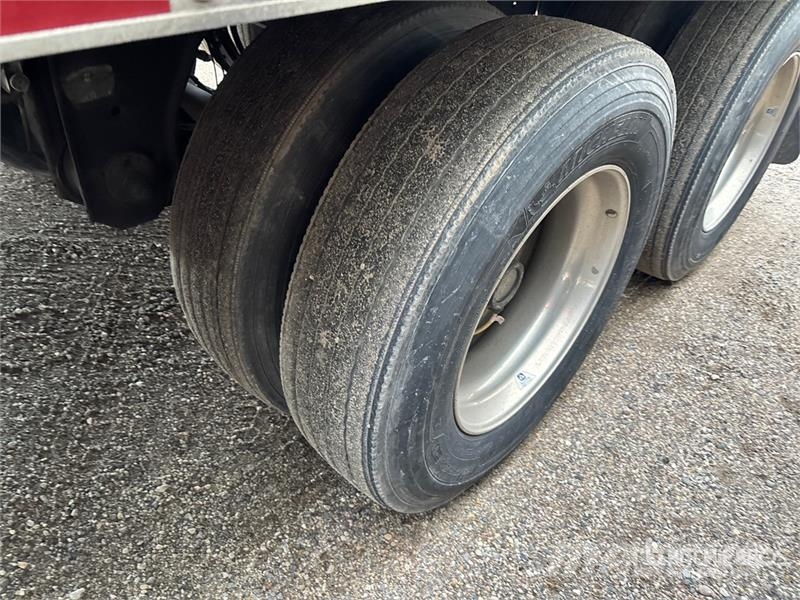 Utility VS2RA 53 ft x 102 in T/A Refrigerated Trailer Kühlauflieger
