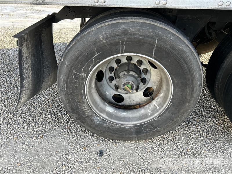 Utility VS2RA 53 ft x 102 in T/A Refrigerated Trailer Semirremolques de temperatura controlada