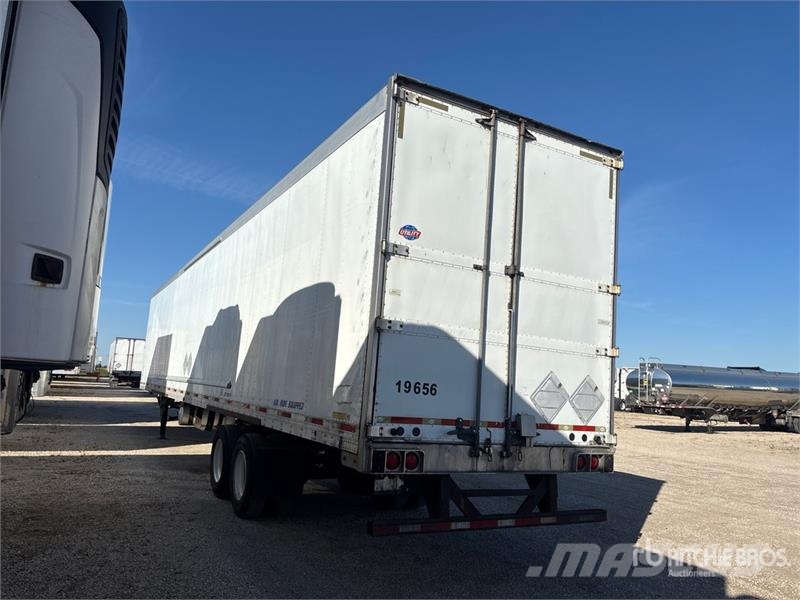 Utility VS2RA 53 ft x 102 in T/A Refrigerated Trailer Temperature controlled semi-trailers