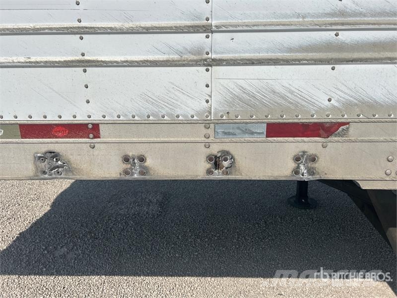 Utility VS2RA 53 ft x 102 in T/A Refrigerated Trailer Puspriekabės su izoterminiu kėbulu