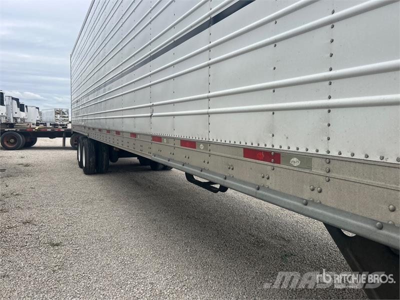 Utility VS2RA 53 ft x 102 in T/A Refrigerated Trailer نصف مقطورات بدرجة حرارة قابلة للضبط