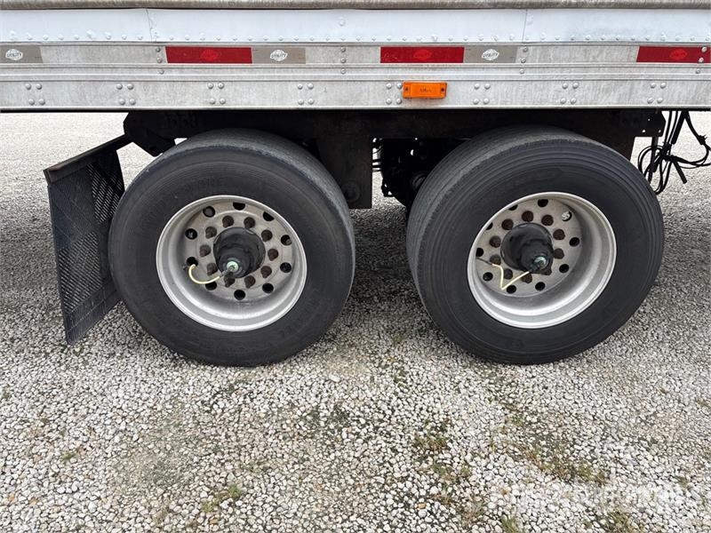 Utility VS2RA 53 ft x 102 in T/A Refrigerated Trailer Chladiarenské návesy