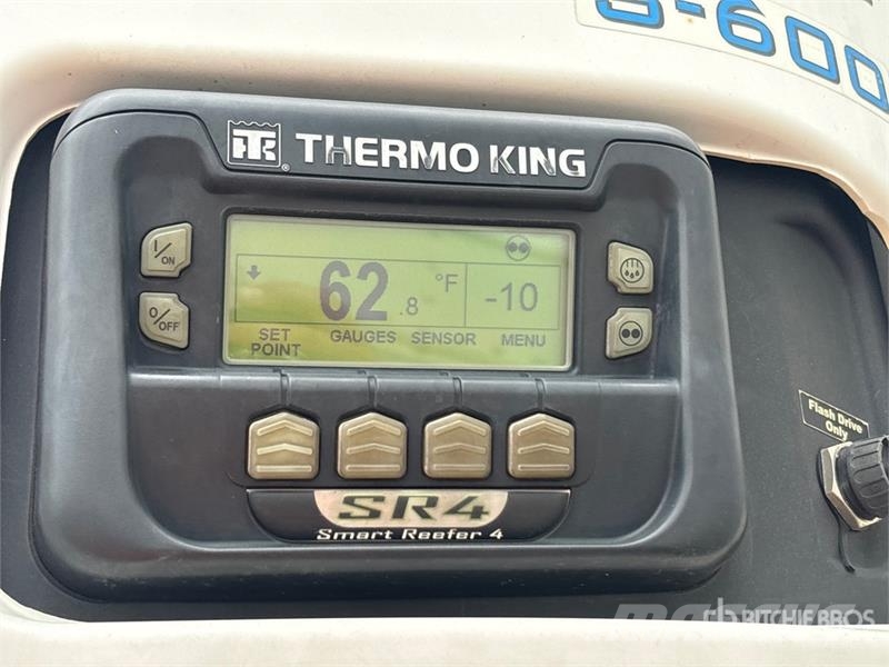 Utility VS2RA 53 ft x 102 in T/A Refrigerated Trailer Temperature controlled semi-trailers