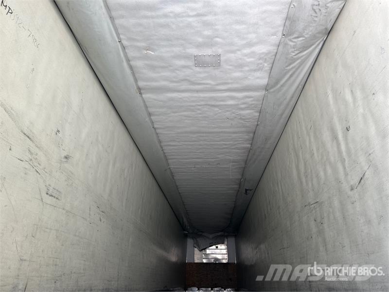 Utility VS2RA 53 ft x 102 in T/A Refrigerated Trailer Puspriekabės su izoterminiu kėbulu