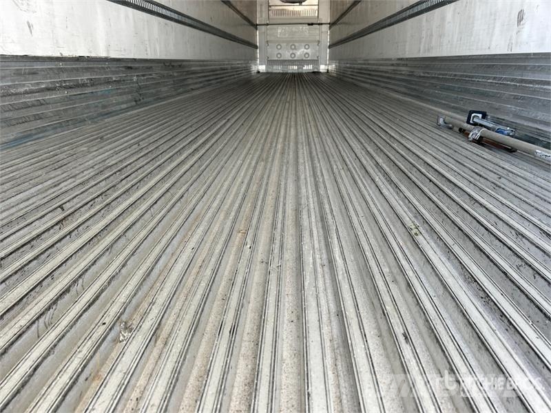 Utility VS2RA 53 ft x 102 in T/A Refrigerated Trailer 保温半挂车