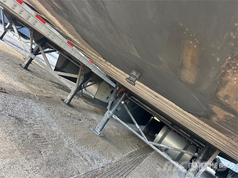 Utility VS2RA 53 ft x 102 in T/A Refrigerated Trailer Semirremolques de temperatura controlada