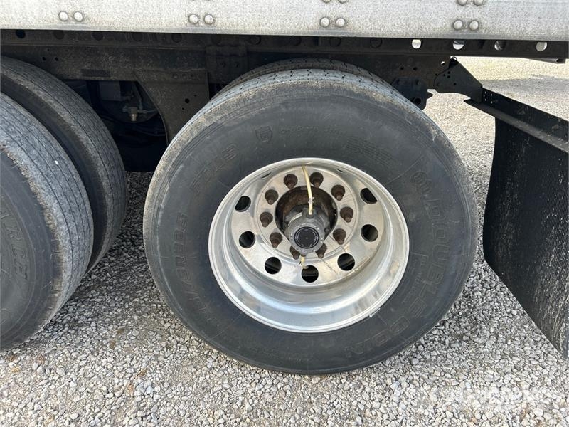 Utility VS2RA 53 ft x 102 in T/A Refrigerated Trailer Semi Reboques Isotérmicos