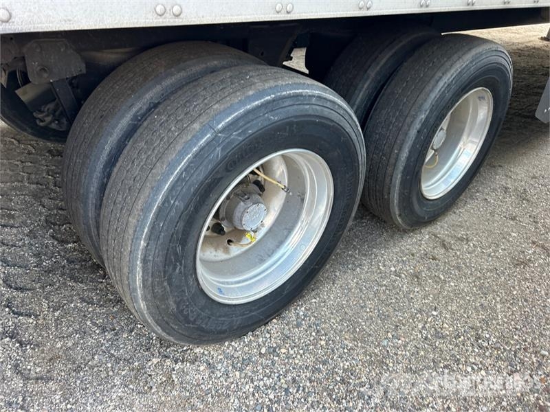 Utility VS2RA 53 ft x 102 in T/A Refrigerated Trailer Semirremolques de temperatura controlada