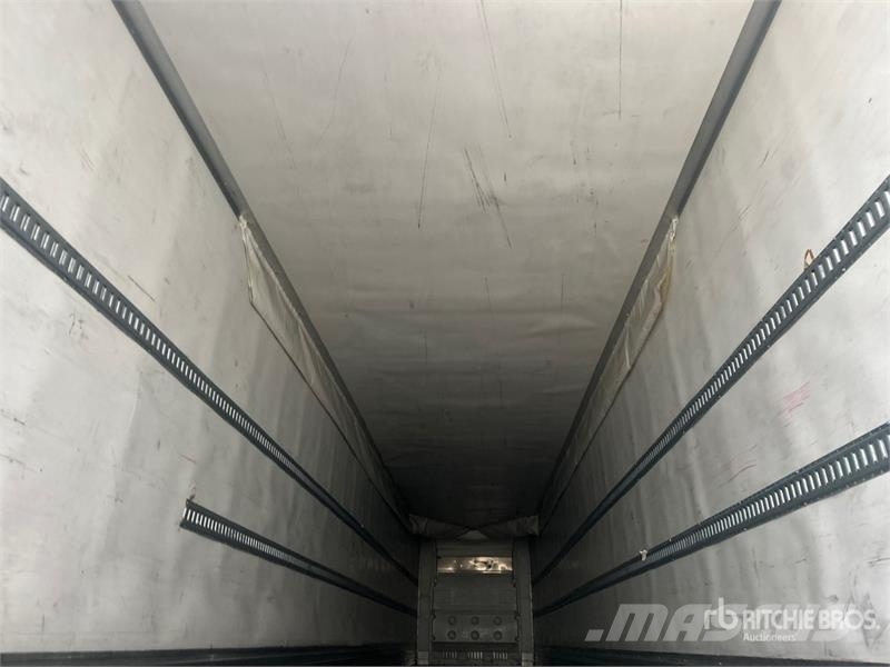 Utility VS2RA 53 ft x 102 in T/A Refrigerated Trailer Hladilne polprikolice