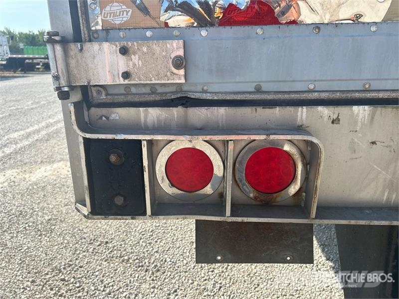 Utility VS2RA 53 ft x 102 in T/A Refrigerated Trailer Puspriekabės su izoterminiu kėbulu