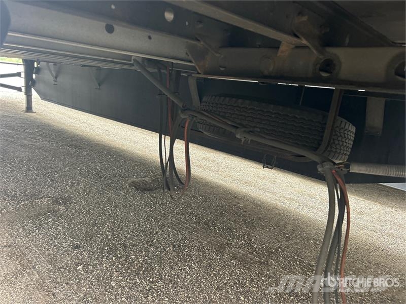 Utility VS2RA 53 ft x 102 in T/A Refrigerated Trailer Piekabes ar temperatūras kontroli