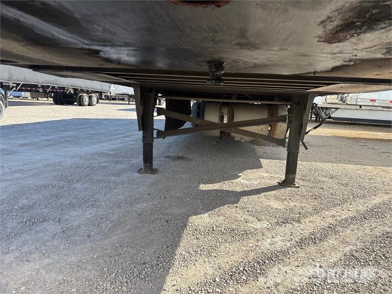 Utility VS2RA 53 ft x 102 in T/A Refrigerated Trailer Temperature controlled semi-trailers