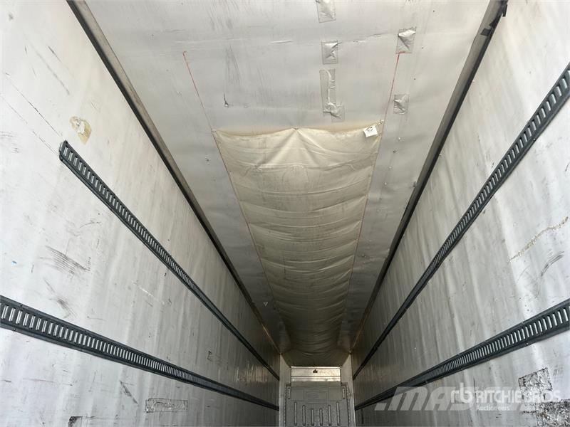 Utility VS2RA 53 ft x 102 in T/A Refrigerated Trailer Semi Reboques Isotérmicos