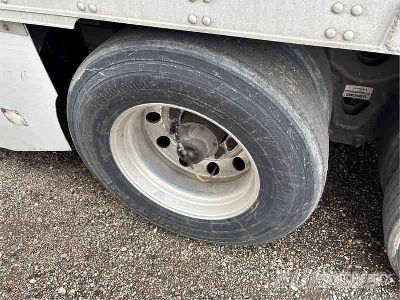 Utility VS2RA 53 ft x 102 in T/A Refrigerated Trailer Piekabes ar temperatūras kontroli