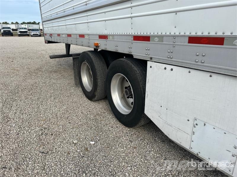 Utility VS2RA 53 ft x 102 in T/A Refrigerated Trailer Semi Reboques Isotérmicos