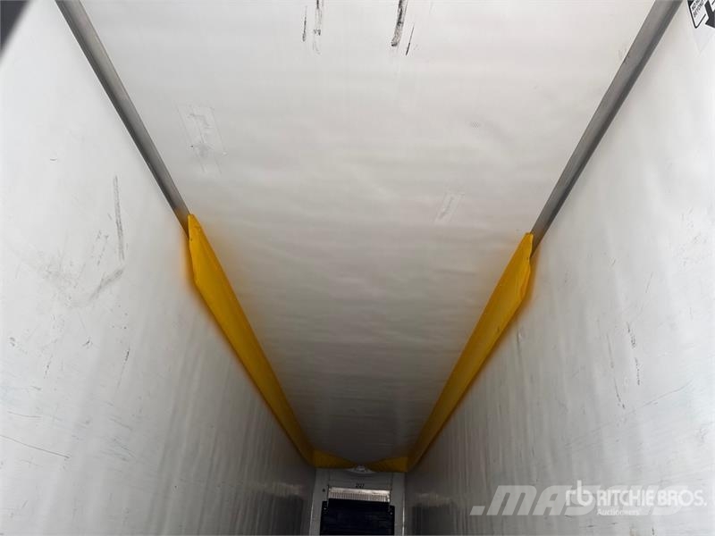 Utility VS2RA 53 ft x 102 in T/A Refrigerated Trailer Hűtős félpótkocsik