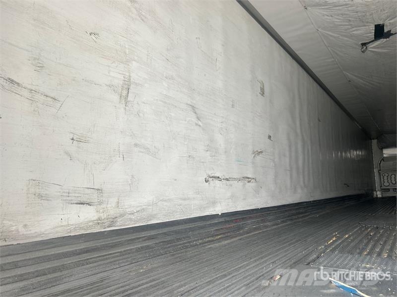 Utility VS2RA 53 ft x 102 in T/A Refrigerated Trailer نصف مقطورات بدرجة حرارة قابلة للضبط