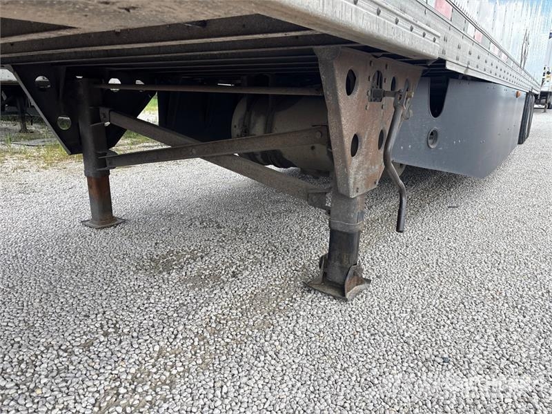 Utility VS2RA 53 ft x 102 in T/A Refrigerated Trailer Koel-vries opleggers