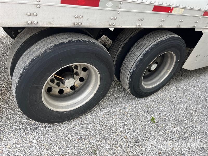 Utility VS2RA 53 ft x 102 in T/A Refrigerated Trailer Semirremolques de temperatura controlada