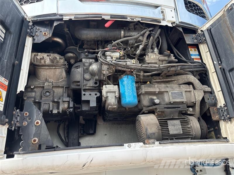 Utility VS2RA 53 ft x 102 in T/A Refrigerated Trailer Semirremolques de temperatura controlada