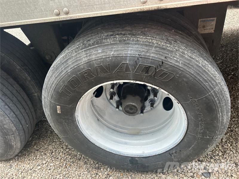 Utility VS2RA 53 ft x 102 in T/A Refrigerated Trailer Hladilne polprikolice