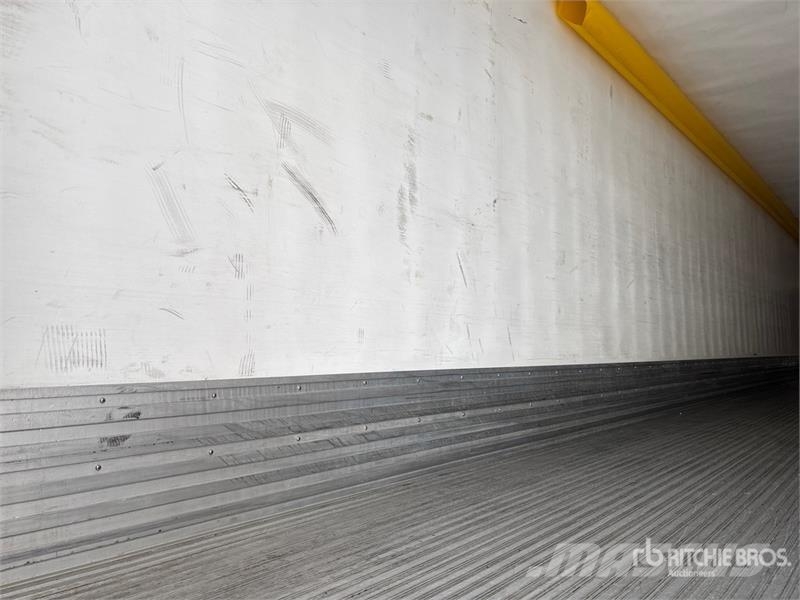 Utility VS2RA 53 ft x 102 in T/A Refrigerated Trailer Piekabes ar temperatūras kontroli