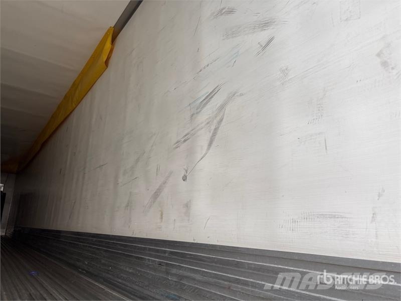 Utility VS2RA 53 ft x 102 in T/A Refrigerated Trailer Temperature controlled semi-trailers
