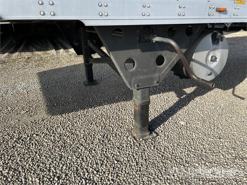 Utility VS2RA 53 ft x 102 in T/A Refrigerated Trailer Semirremolques de temperatura controlada