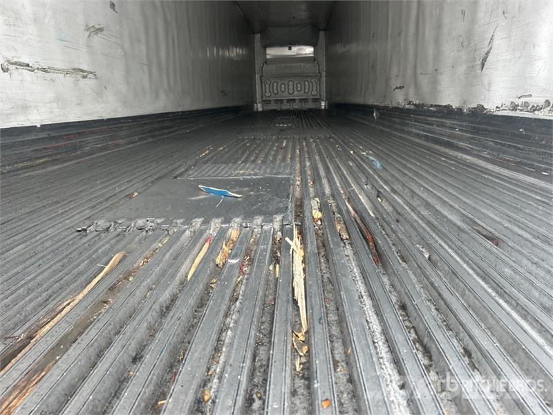Utility VS2RA 53 ft x 102 in T/A Refrigerated Trailer نصف مقطورات بدرجة حرارة قابلة للضبط