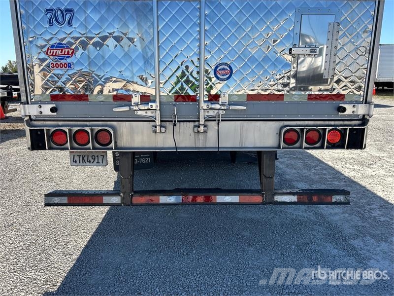 Utility VS2RA 53 ft x 102 in T/A Refrigerated Trailer 保温半挂车