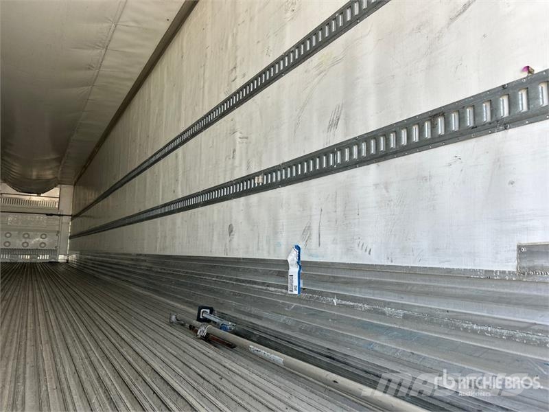 Utility VS2RA 53 ft x 102 in T/A Refrigerated Trailer 保温半挂车