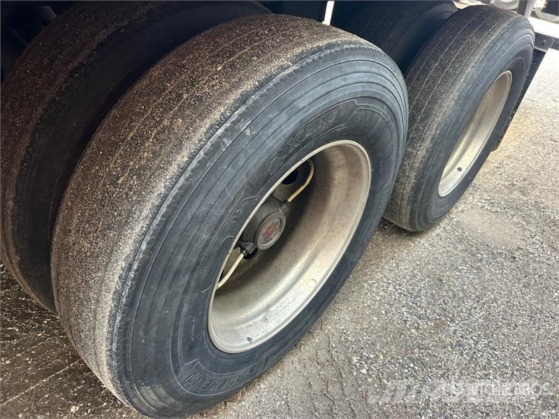 Utility VS2RA 53 ft x 102 in T/A Refrigerated Trailer Kühlauflieger