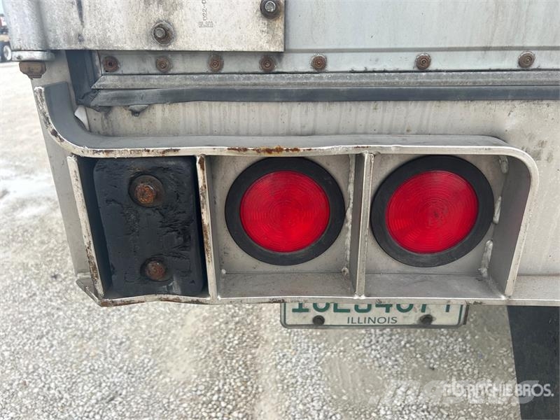 Utility VS2RA 53 ft x 102 in T/A Refrigerated Trailer نصف مقطورات بدرجة حرارة قابلة للضبط