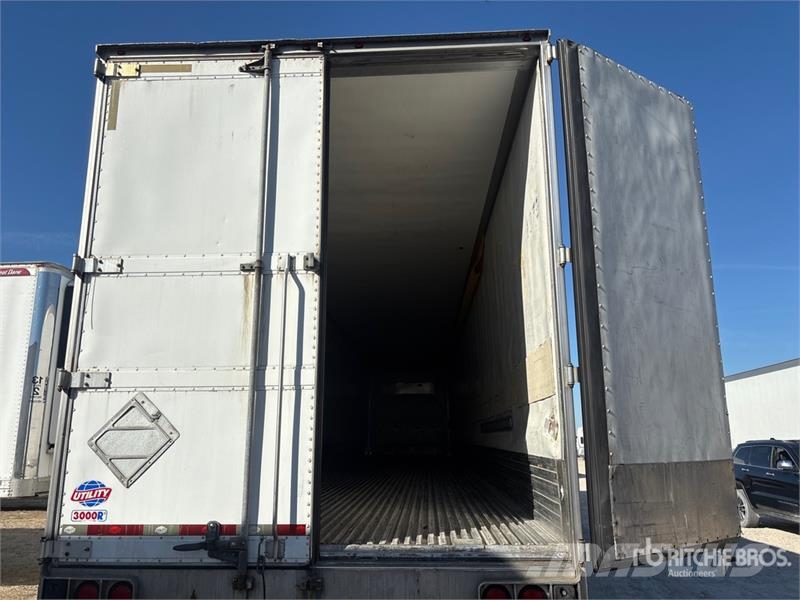 Utility VS2RA 53 ft x 102 in T/A Refrigerated Trailer Temperature controlled semi-trailers
