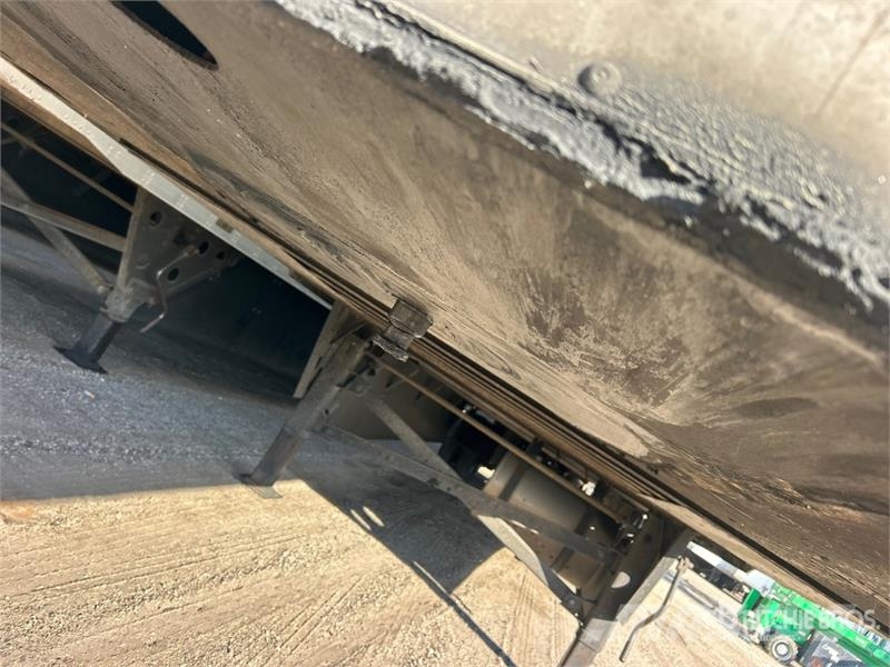 Utility VS2RA 53 ft x 102 in T/A Refrigerated Trailer Puspriekabės su izoterminiu kėbulu