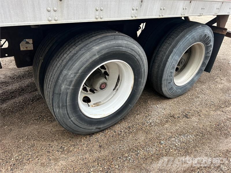 Utility VS2RA 53 ft x 102 in T/A Refrigerated Trailer Полуприцепы-рефрижераторы