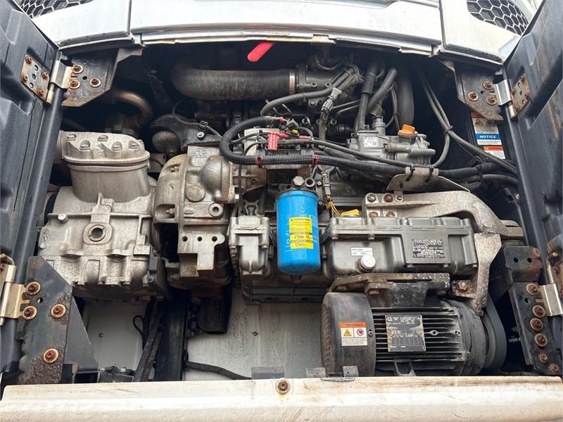 Utility VS2RA 53 ft x 102 in T/A Refrigerated Trailer Piekabes ar temperatūras kontroli