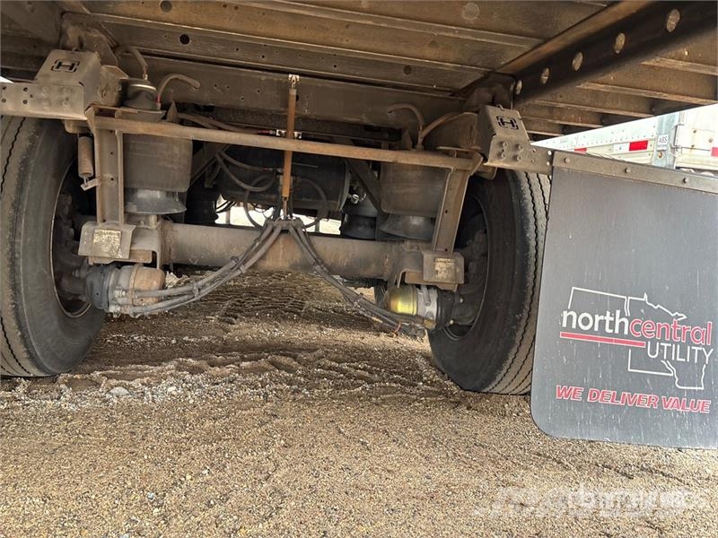 Utility VS2RA 53 ft x 102 in T/A Refrigerated Trailer Temperature controlled semi-trailers