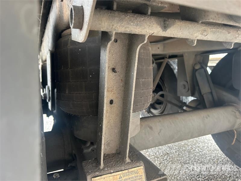 Utility VS2RA 53 ft x 102 in T/A Refrigerated Trailer نصف مقطورات بدرجة حرارة قابلة للضبط