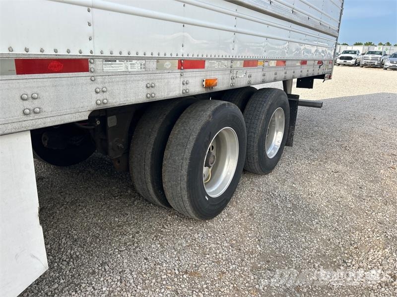 Utility VS2RA 53 ft x 102 in T/A Refrigerated Trailer Semi Reboques Isotérmicos