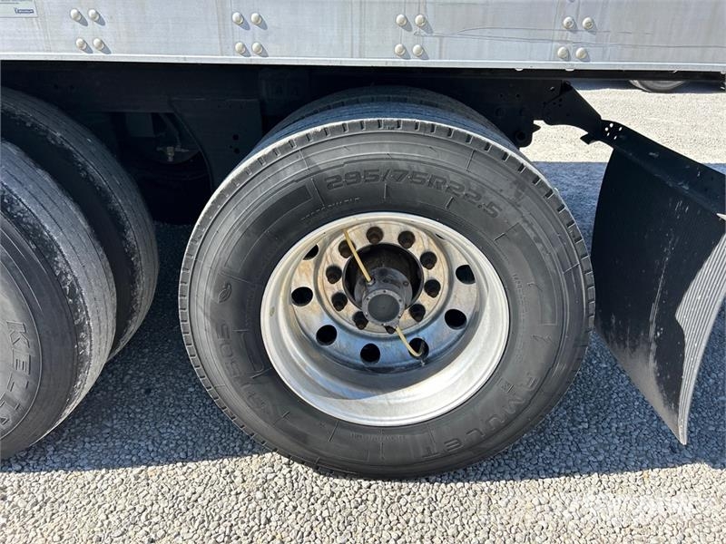 Utility VS2RA 53 ft x 102 in T/A Refrigerated Trailer 保温半挂车