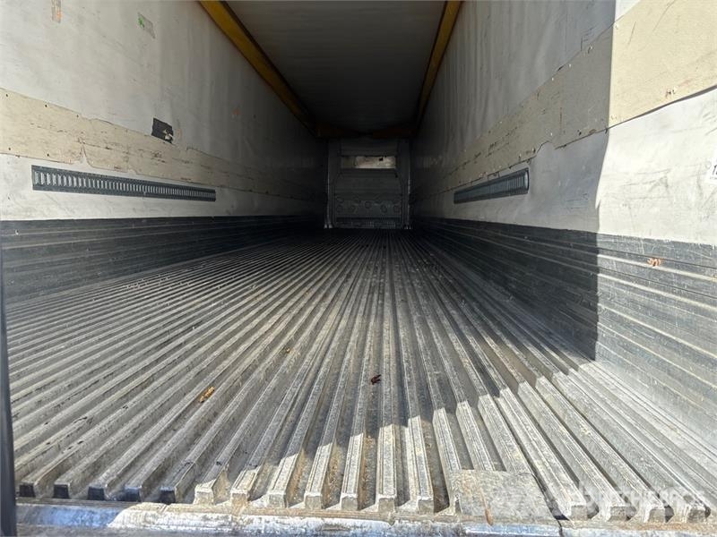 Utility VS2RA 53 ft x 102 in T/A Refrigerated Trailer Temperature controlled semi-trailers