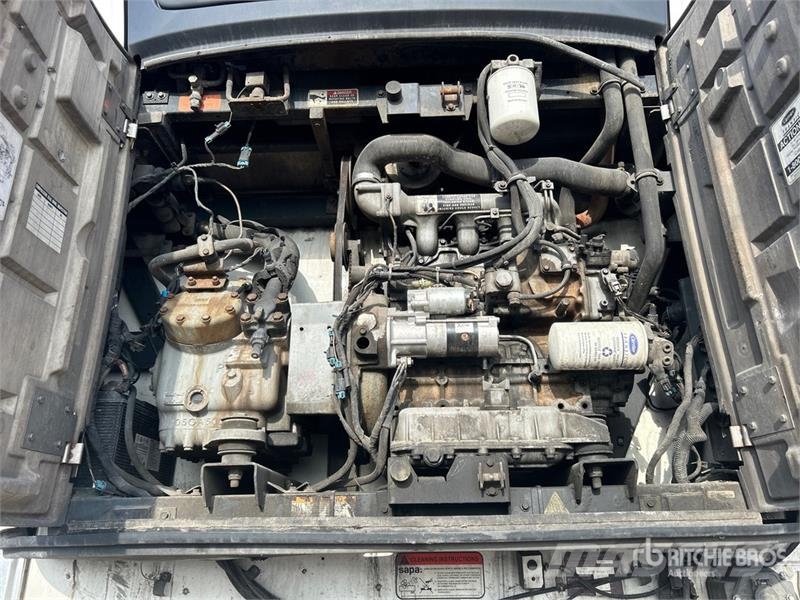 Utility VS2RAP 53 ft T/A Refrigerated Trailer 冷凍冷蔵トレーラー