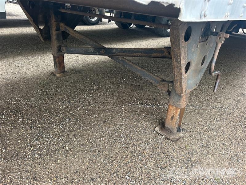  Utilty 53 ft x 102 in T/A Van Trailer مقطورات ذات هيكل صندوقي