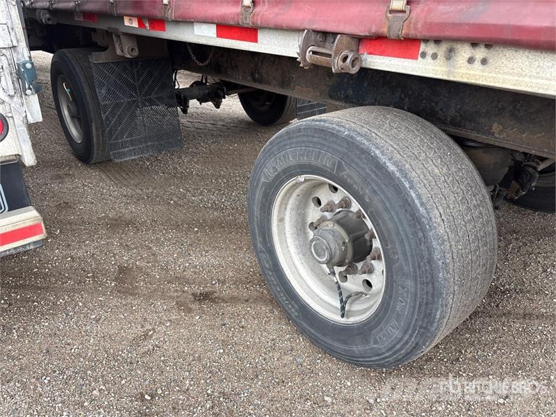  Utilty TS2CHA 50 ft T/A Spread Axle Curtain Side T مقطورات بغطاء جانبي