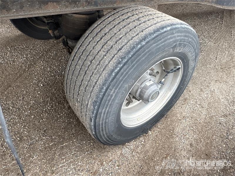  Utilty TS2CHA 50 ft T/A Spread Axle Curtain Side T مقطورات بغطاء جانبي