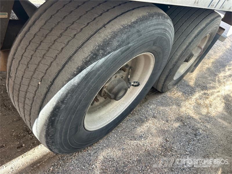  Utilty VS2DX 53 ft x 102 in T/A Van Trailer مقطورات ذات هيكل صندوقي